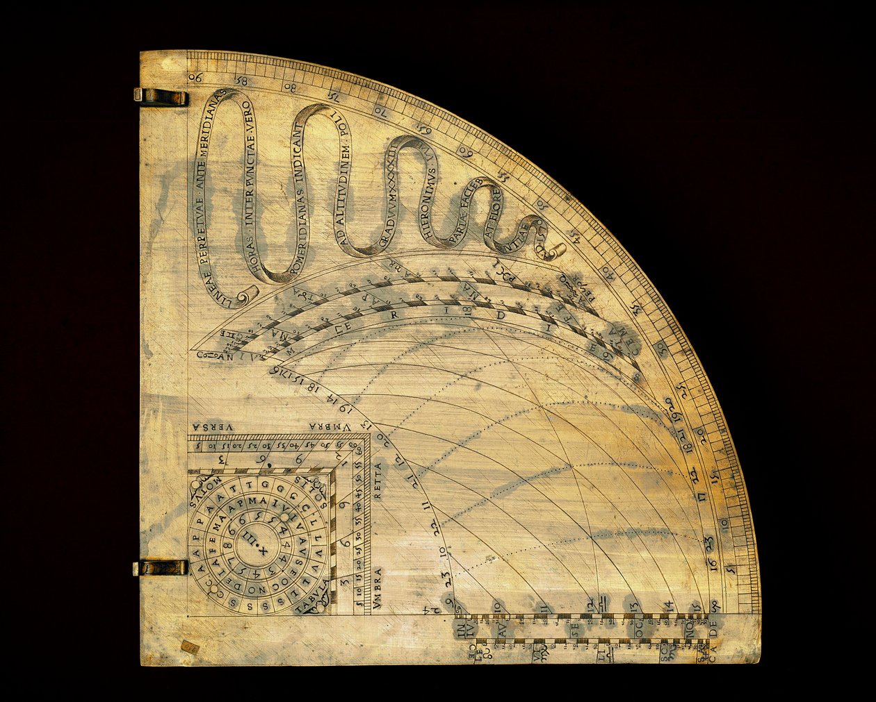 Messingzifferblatt, das die Zeitlinien der Sonnenbewegung zeigt und den Eintritt in die Tierkreiszeichen anzeigt von Unknown artist