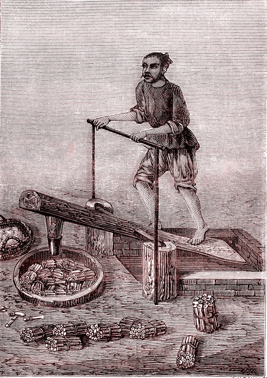 Mahlen und Zerkleinern der Bambusstücke, Papierherstellung in China (3. Jahrhundert v. Chr.) (Gravur) von Unknown Artist