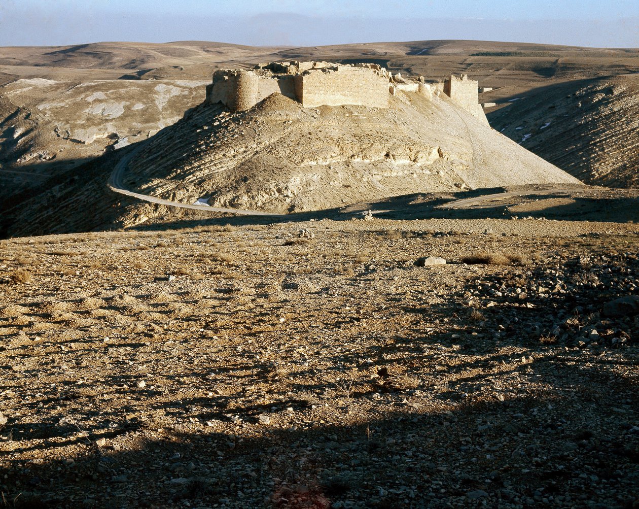 Ansicht von Karac el Chobac, Kreuzritterburg auf der östlichen Seite der Arabah von Unknown artist