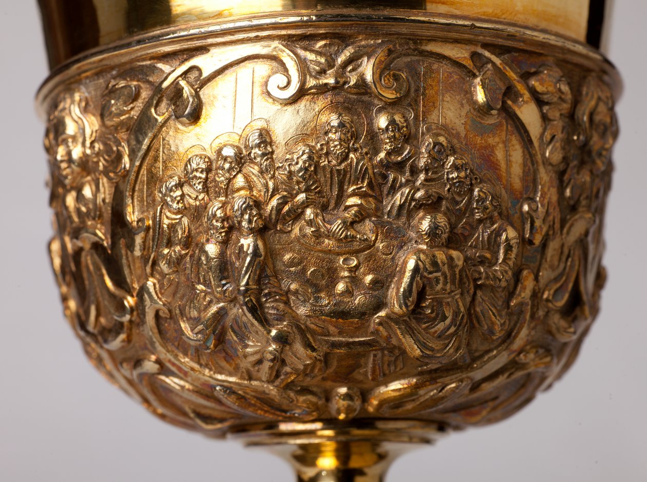 Metallschmiedearbeit. Kelch. Geschenk von Kanonikus A. Le Vaillant de la Bassarderie, Dekan des Domkapitels 1726 bis 1758. 18. Jahrhundert. Detail. von Unknown artist