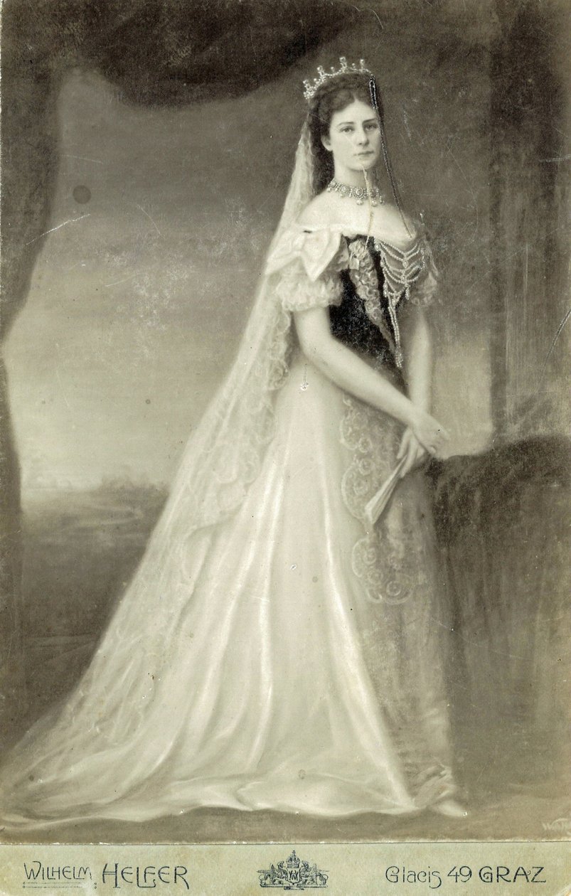 Elisabeth, Kaiserin von Österreich und Königin von Ungarn (24. Dezember 1837 – 10. September 1898) (Foto) von Unknown photographer