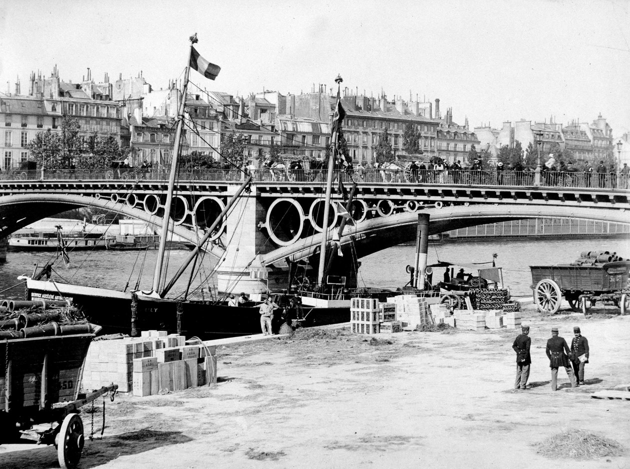 Paris: Le pont du Carrousel und die Docks - Fotografie, Ende 19. Jahrhundert von Unknown photographer