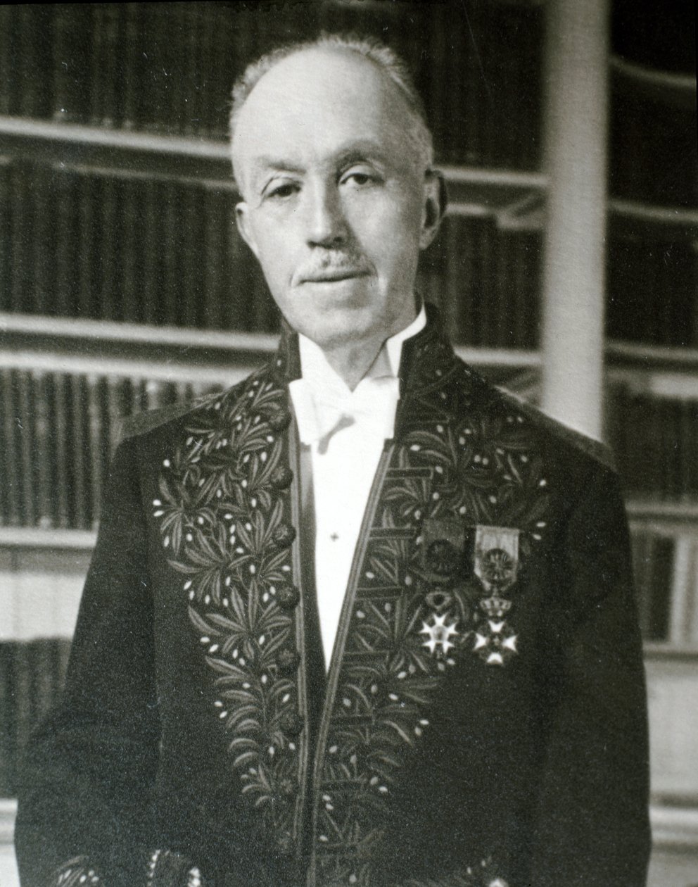 Porträt von Louis-Victor-Pierre-Raymond De Broglie von Unknown photographer