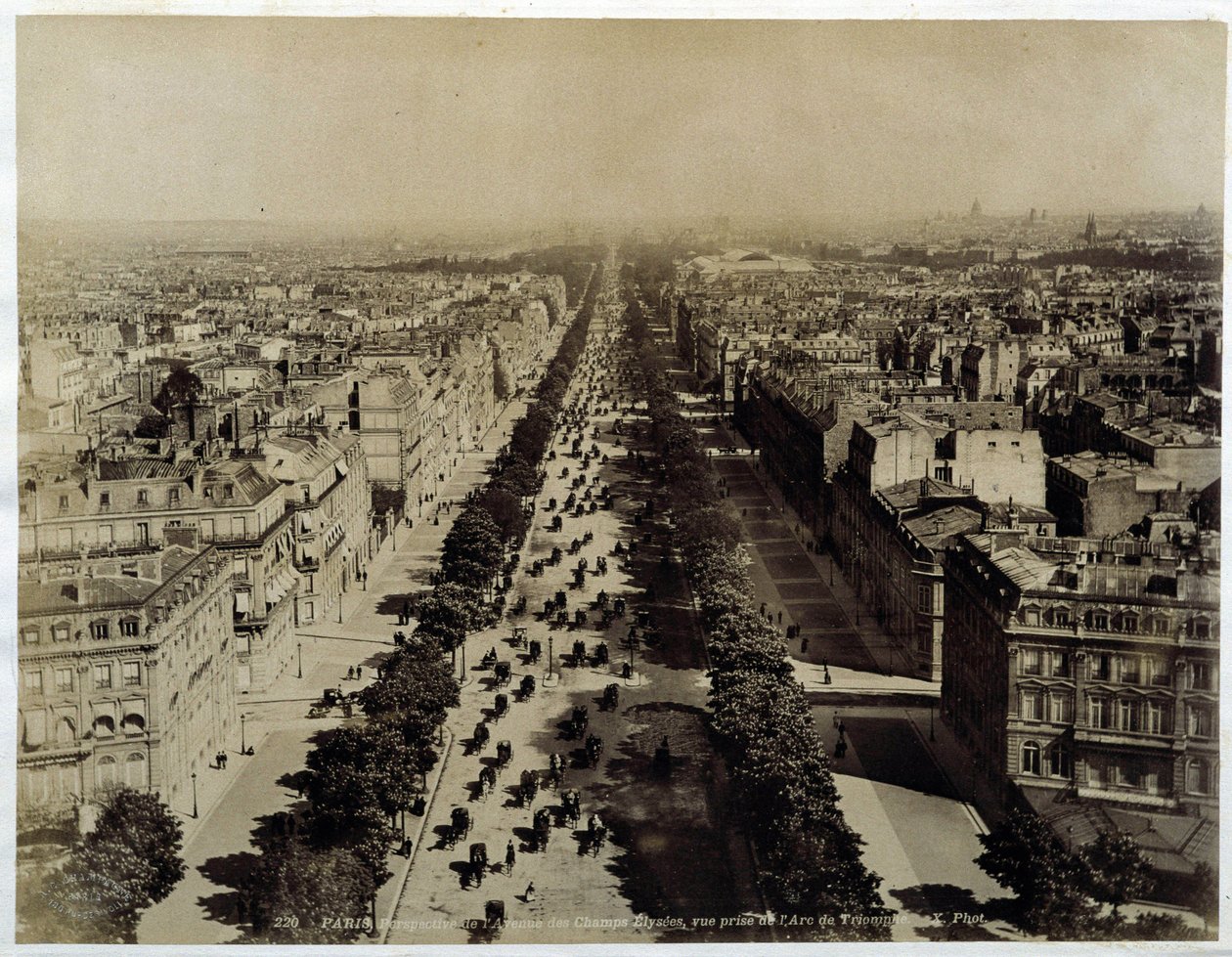 Blick auf die Champs-Elysees vom Arc de Triomphe, Ende 19. Jahrhundert von Unknown photographer