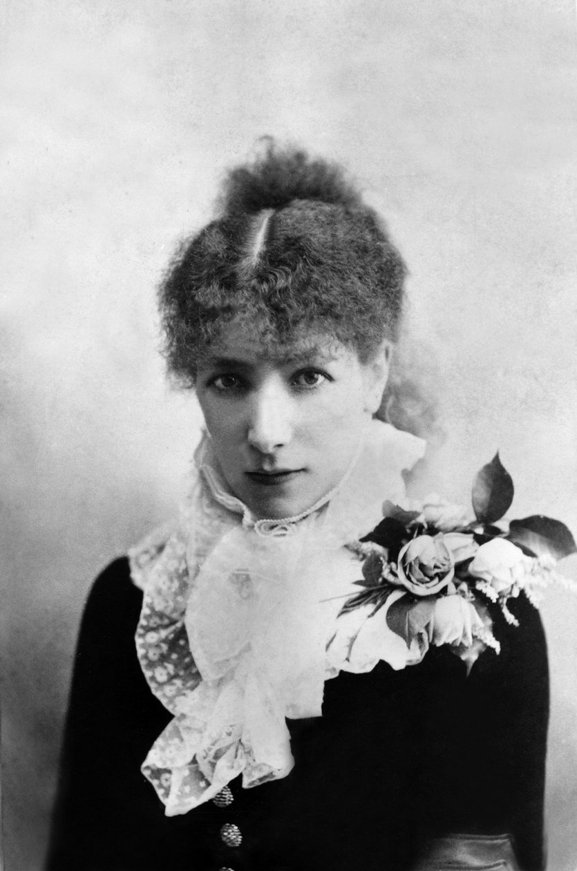 Schauspielerin Sarah Bernhardt als Marguerite Gautier im Stück von Alexandre Dumas 