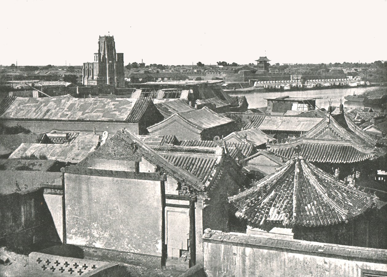Gesamtansicht der Ruinen der Kathedrale, Tien-Tsin, China, 1895 von W and S Ltd