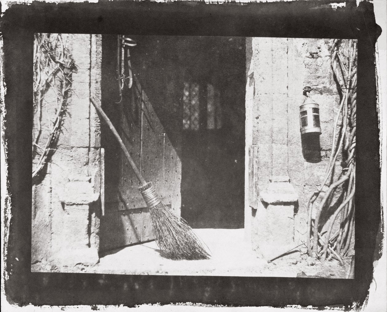Die offene Tür, März 1843 von William Henry Fox Talbot