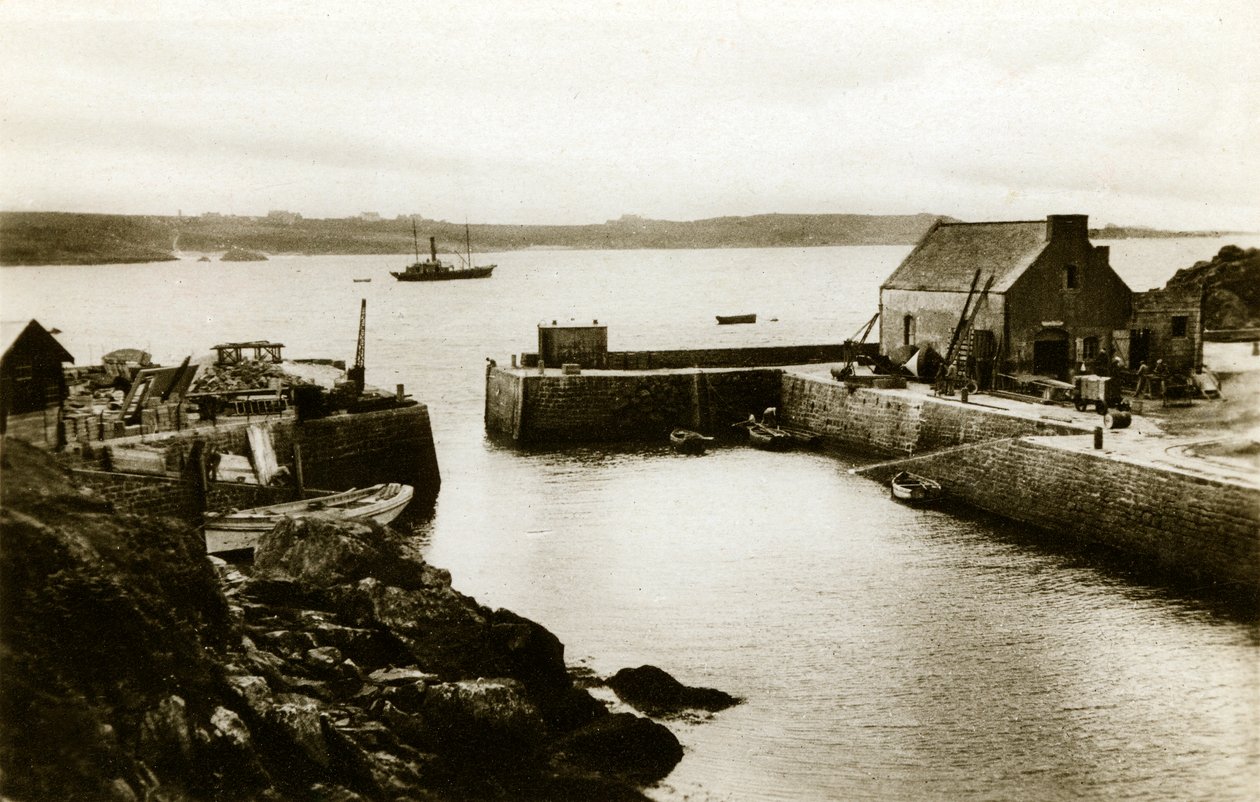 Insel Ouessant: der Hafen von Lampaul bei Flut von . .
