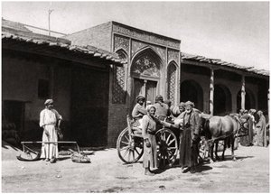 Lächelnde Gesichter, Irak, 1925 von A. Kerim