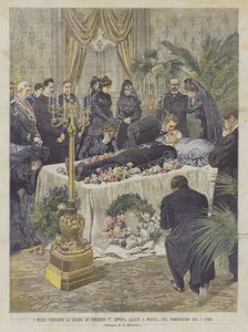 Die Könige besuchen den Leichnam von Umberto I. bei ihrer Ankunft in Monza am Nachmittag des 1. dieses Monats von Achille Beltrame