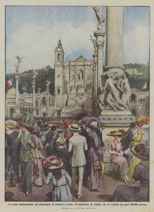 Auf der Monumentalbrücke am Sonntagnachmittag bei der Ausstellung in Turin, die besucht wurde