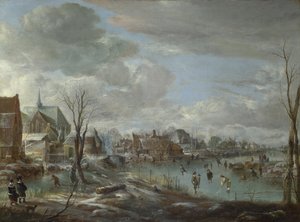 Ein zugefrorener Fluss in der Nähe eines Dorfes, mit Golfern und Schlittschuhläufern