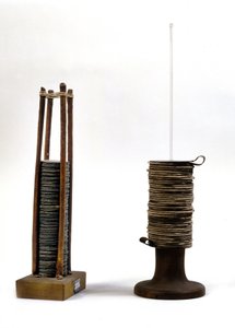 Die Batterien von Alessandro Volta. Museum für Wissenschaft und Technologie, Mailand. von Alessandro Volta