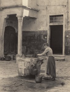 Ein Brunnen, Venedig von Alfred Stieglitz