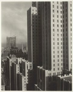 Von meinem Fenster im Shelton, Westen, 1931 von Alfred Stieglitz