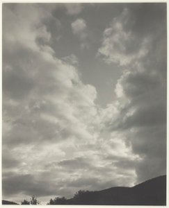 Musik - Eine Folge von zehn Wolkenfotografien, Nr. II, 1922