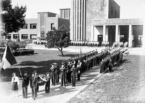 Villa Rosa Maltoni Mussolini: Schülerband und Parade