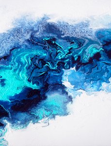 Wirbelnde Ozeanblues