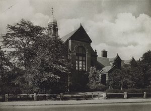 Harvard University: Hemenway Gymnasium von American Photographer (after)