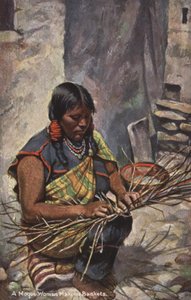 Eine Moqui-Frau beim Korbflechten, Arizona, USA von American Photographer