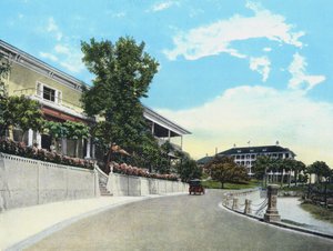 Century Club, Tivoli Hotel im Hintergrund, Panama-Stadt