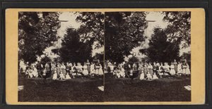 Kinder und Spielplatz, Oneida Community, New York State, ca. 1870 von American Photographer