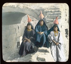 Ägypten - Arabische Wasserträgerinnen