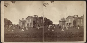 Vorderseite des Herrenhauses und Rasen, Oneida Community, New York State, um 1870