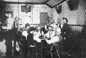 Kartenspielen in einem Western-Saloon, ca. 1900