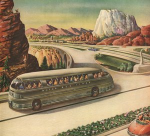 Futuristischer Reisebus auf einer Autobahn im Südwesten der USA