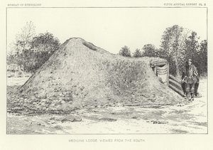 Medizin-Lodge von Süden gesehen von American School