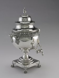 Teekanne, hergestellt von Harvey Lewis, 1811-25 von American School