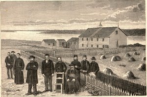 Bischof Isidore Clut (1832-1903), R.P. Le Corre und andere Mitglieder der Providence-Mission in Athabaska Mackenzie (Athabaska-Mackenzie) in Kanada am Ende des 19. Jahrhunderts. Gravur in „Les Missions Catholiques au XIXème Siècle“ von Louis-Eugène Louvet. von Anonymous Anonymous