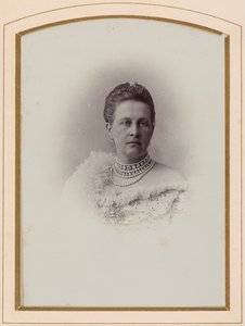 Olga Konstantinowna von Russland, Königin der Hellenen - Porträt von Großfürstin Olga Konstantinowna von Russland, Anonym. Albumin-Foto von Anonymous Anonymous
