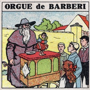 Die Wirkung der Musik: ein Leierkastenmann und ein Affe unterhalten Kinder auf der Straße. Anonyme Illustration von 1925. Private Sammlung. von Anonymous Anonymous