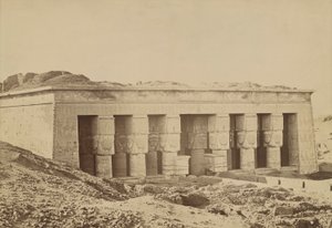Dendera: Fassade von Antonio Beato