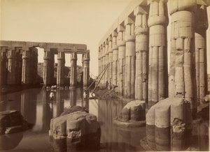 Der überflutete Hof von Amenhotep III im Luxor-Tempel von Antonio Beato