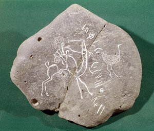 Stein mit einem Jäger in der Wüste und einer safaitischen Inschrift, 1. Jahrhundert v. Chr.-3. Jahrhundert n. Chr.