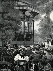 Freiluftmusik in London: Zuhören der Militärkapelle im Hyde Park