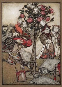 Die Königin, der König und der Bube der Herzen gehen an den als Karten verkleideten Männern vorbei, die den Rosenbusch rot anmalen von Arthur Rackham