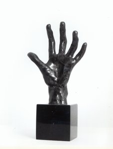 Die Hand, gegossen von Georges Rudier, Paris