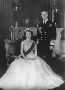 Ihre Majestät Königin Elizabeth II. und Seine Königliche Hoheit der Herzog von Edinburgh im Buckingham Palace, 12. März 1953