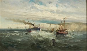 Brechende Wellen an den weißen Klippen von Dover