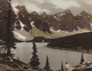 Moraine Lake und Valley of Ten Peaks von Byron Hill Harmon