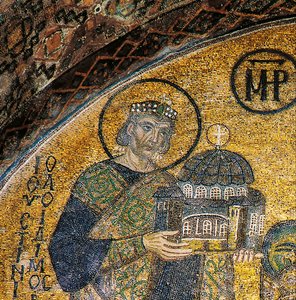 Kaiser Justinian präsentiert die Hagia Sophia der Jungfrau und dem Kind (Mosaik)