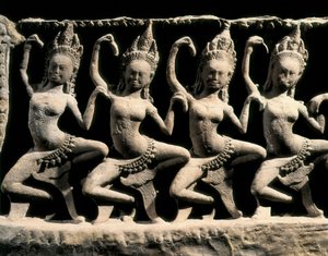 Hindu-Mythologie: die Apsaras, sehr junge und schöne Wesen, die am Hofe Indras tanzten von Cambodian