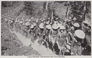 Val Cartier-Infanterie auf dem Weg zur Parade 1915
