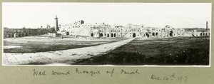 Mauer um die Moschee von Omah, 14. Dezember 1917 von Capt. Arthur Rhodes