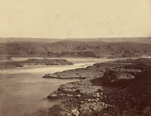 [Die Passage der Dalles, Columbia River] von Carleton Watkins