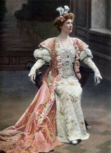 Schottische Opernsängerin Mary Garden (1874-1967) als Orlanda in der Oper "La reine Fiammette" in Paris, Foto von Cautin et Berger aus der französischen Zeitung "Le Theatre" vom 11. Februar